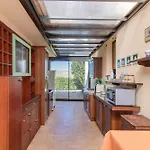 Oda ve Kahvaltı Binnella Cingoli