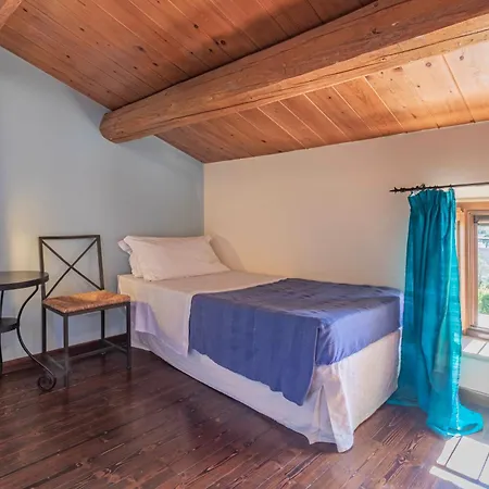 Couette-café Binnella 3*